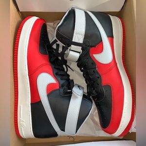 Nike Air Force 1 High ‘07 LV8